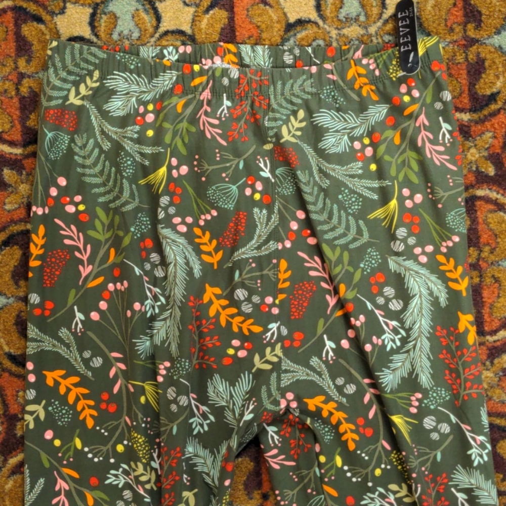 🌹2 for 30🌹 Olive leaf butter soft leggings plus 18 to 24